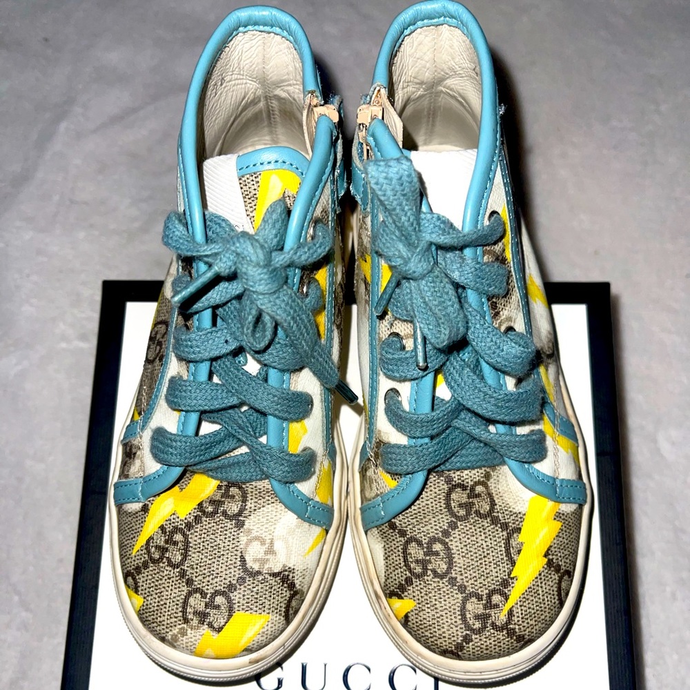 Gucci kids shoes size 24